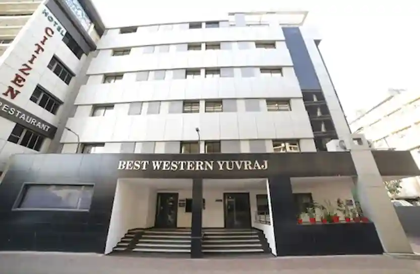 Western Yuvraj Hotel Escorts in SUrat